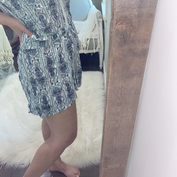 Go Coco blue floral boho romper; size 2XL - Picture 3 of 7